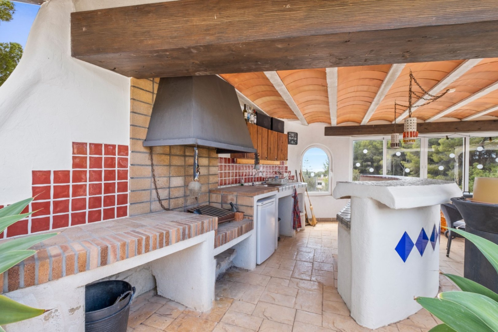 Villa mediterránea de una sola planta en la urbanización Santa Clara, Altea la Vella