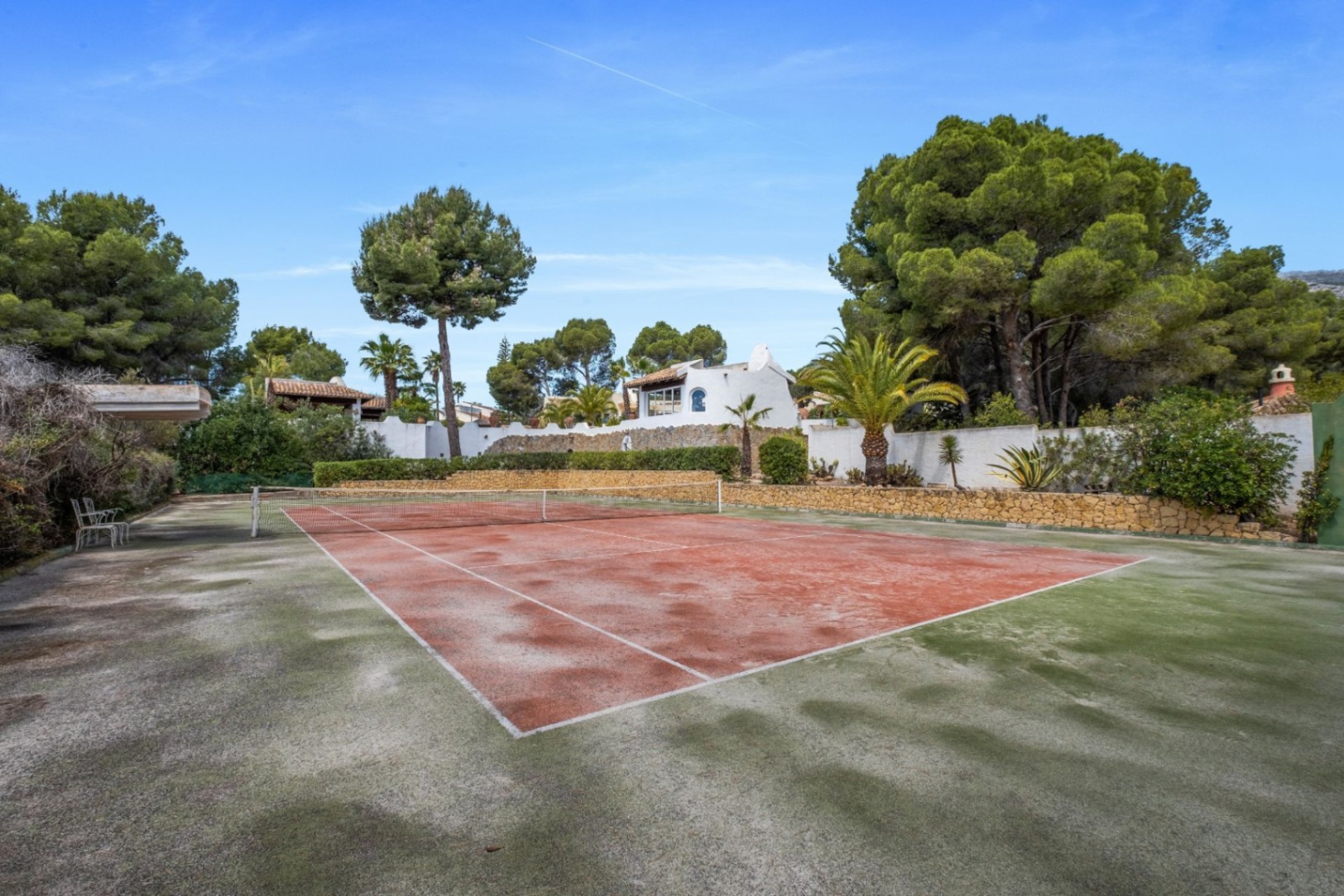 Villa mediterránea de una sola planta en la urbanización Santa Clara, Altea la Vella
