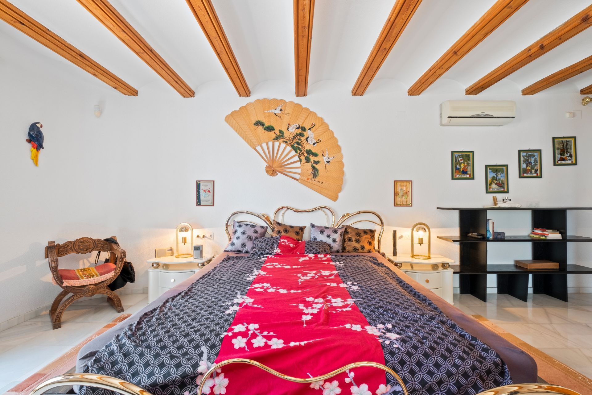 Villa mediterránea de una sola planta en la urbanización Santa Clara, Altea la Vella