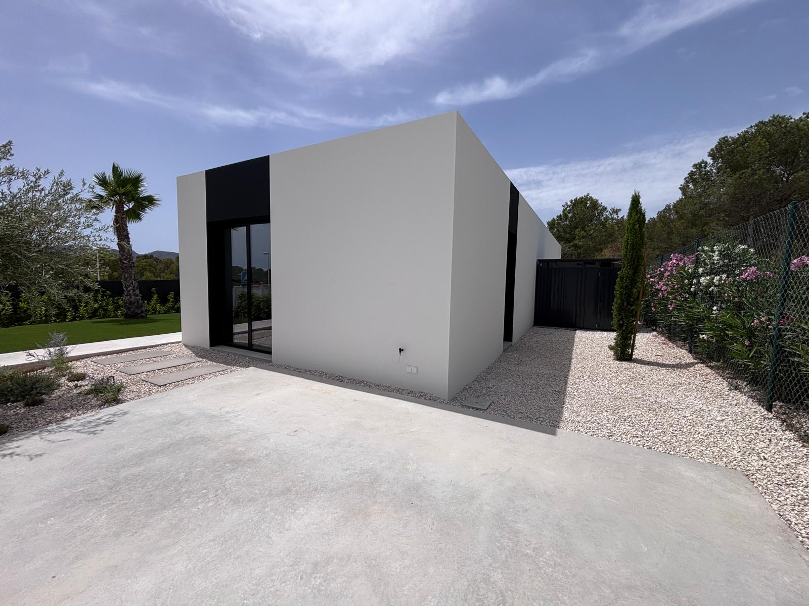 Exclusiva villa de diseño moderno con 3 dormitorios en Alfaz del Pi