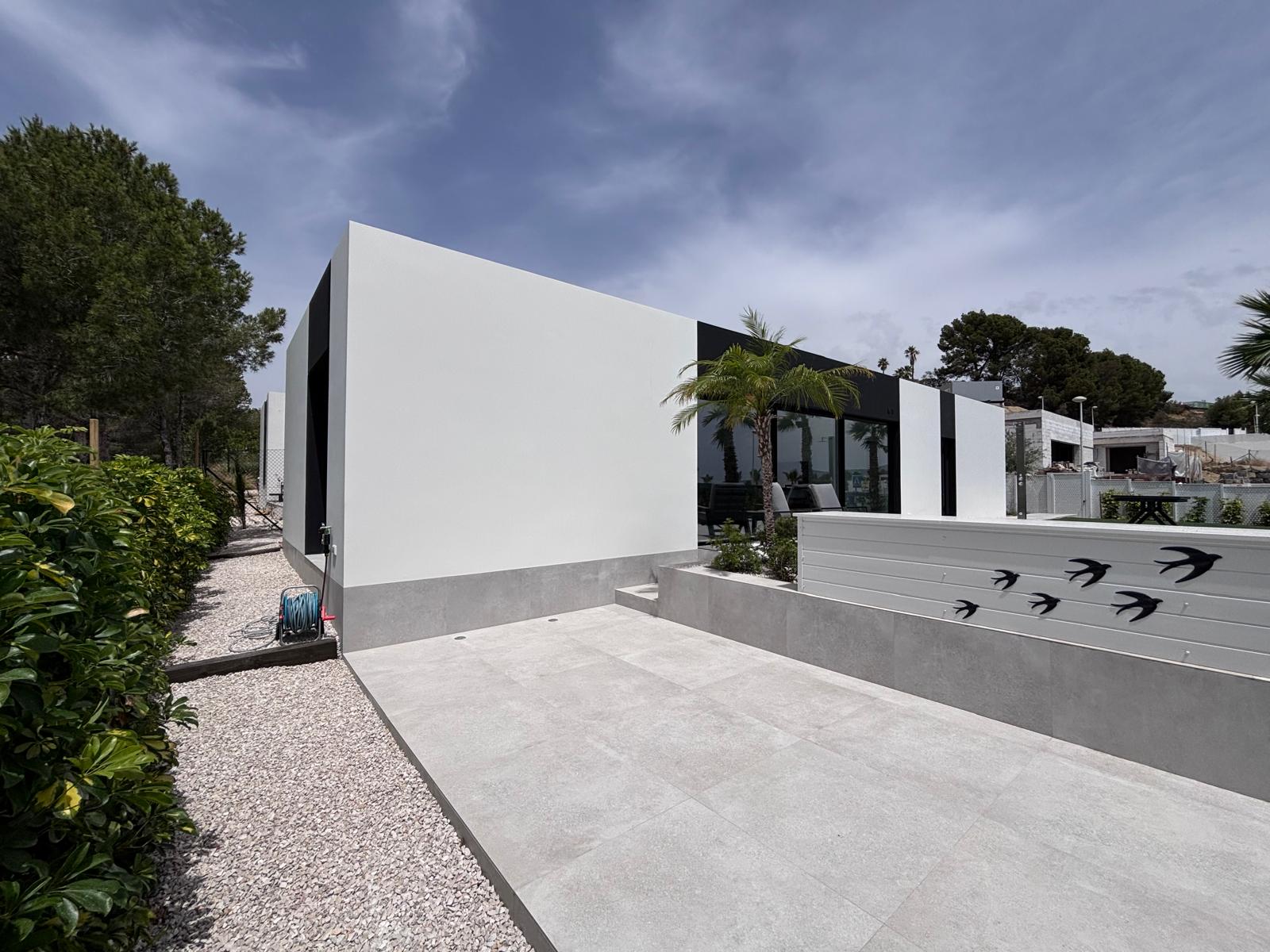 Exclusiva villa de diseño moderno con 3 dormitorios en Alfaz del Pi