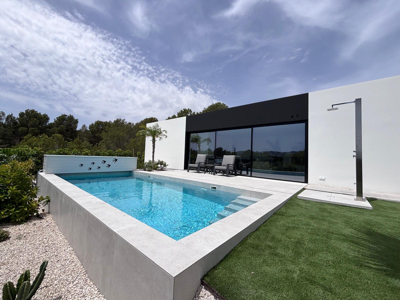 Exclusiva villa de diseño moderno con 3 dormitorios en Alfaz del Pi