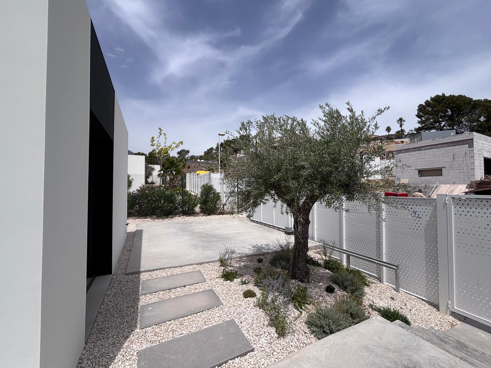 Exclusiva villa de diseño moderno con 3 dormitorios en Alfaz del Pi