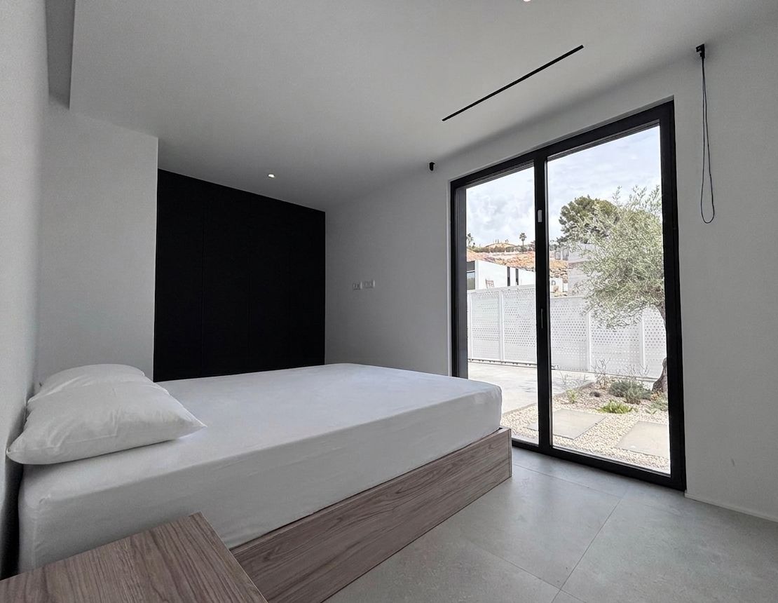 Exclusiva villa de diseño moderno con 3 dormitorios en Alfaz del Pi