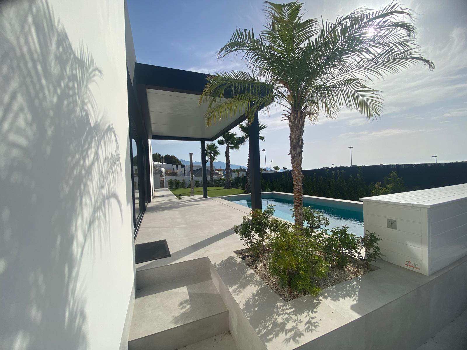 Exclusiva villa de diseño moderno con 3 dormitorios en Alfaz del Pi