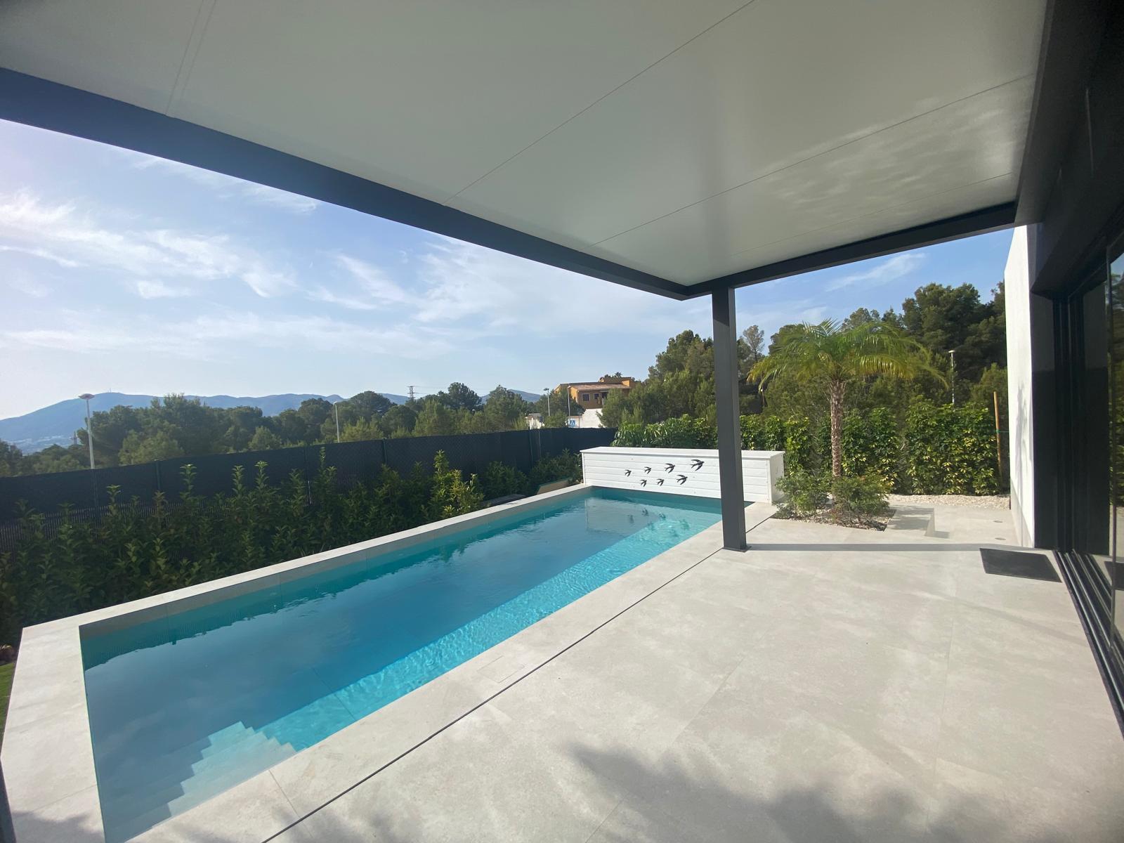 Exclusiva villa de diseño moderno con 3 dormitorios en Alfaz del Pi