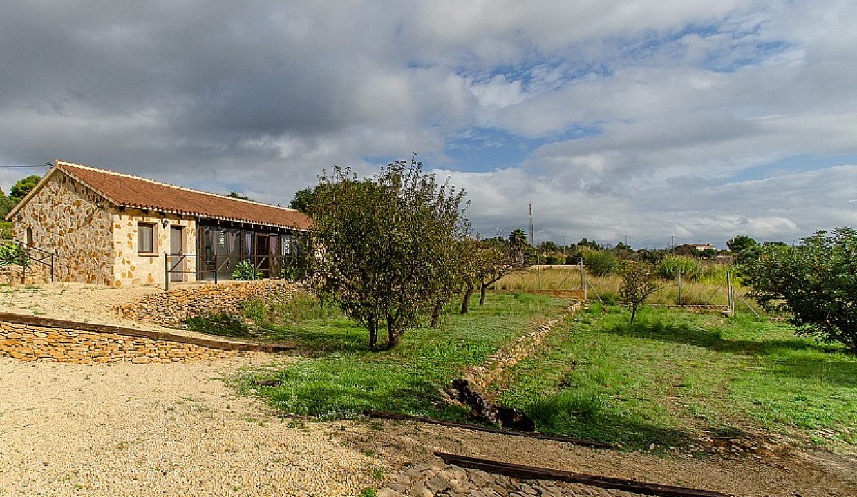 Finca maravillosa del siglo XVIII con 8 dormitorios y vistas al mar en Benissa