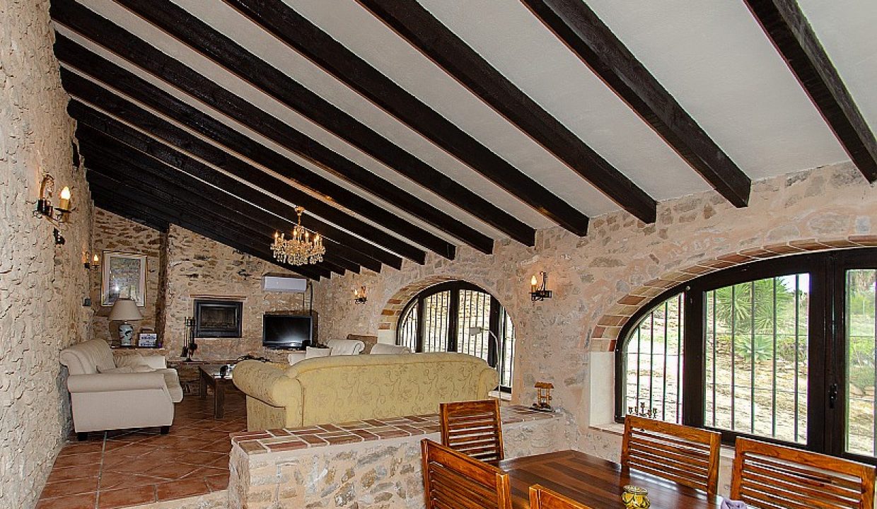Finca maravillosa del siglo XVIII con 8 dormitorios y vistas al mar en Benissa