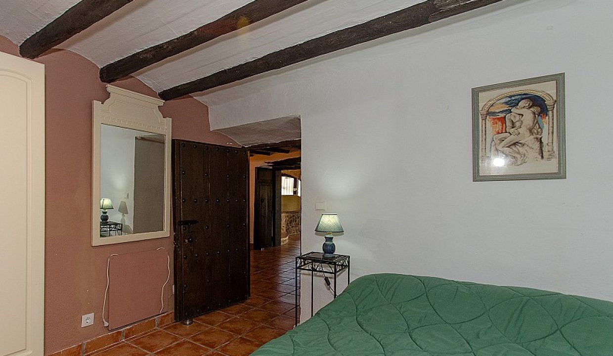 Finca maravillosa del siglo XVIII con 8 dormitorios y vistas al mar en Benissa