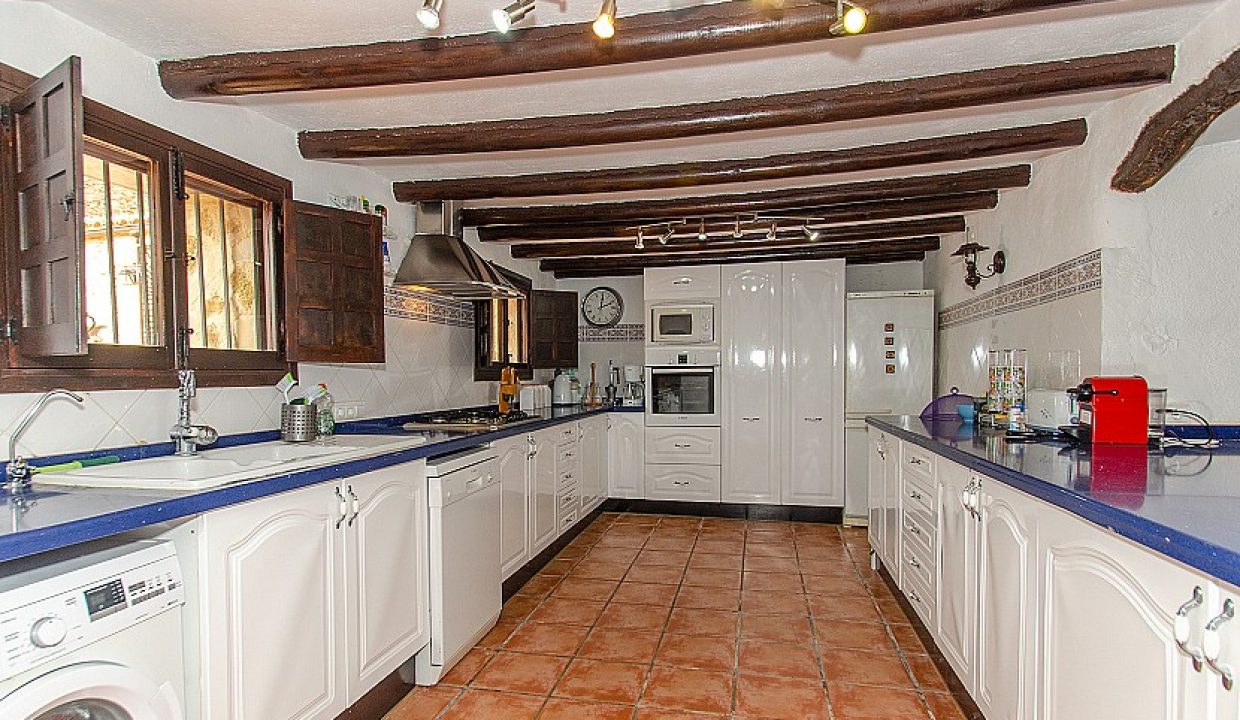 Finca maravillosa del siglo XVIII con 8 dormitorios y vistas al mar en Benissa