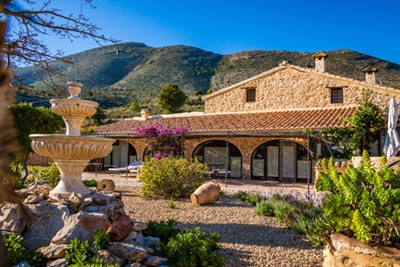 Finca maravillosa del siglo XVIII con 8 dormitorios y vistas al mar en Benissa