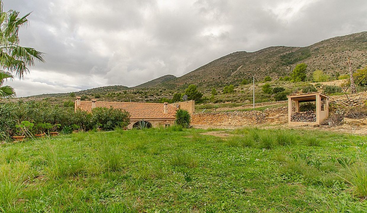 Finca maravillosa del siglo XVIII con 8 dormitorios y vistas al mar en Benissa