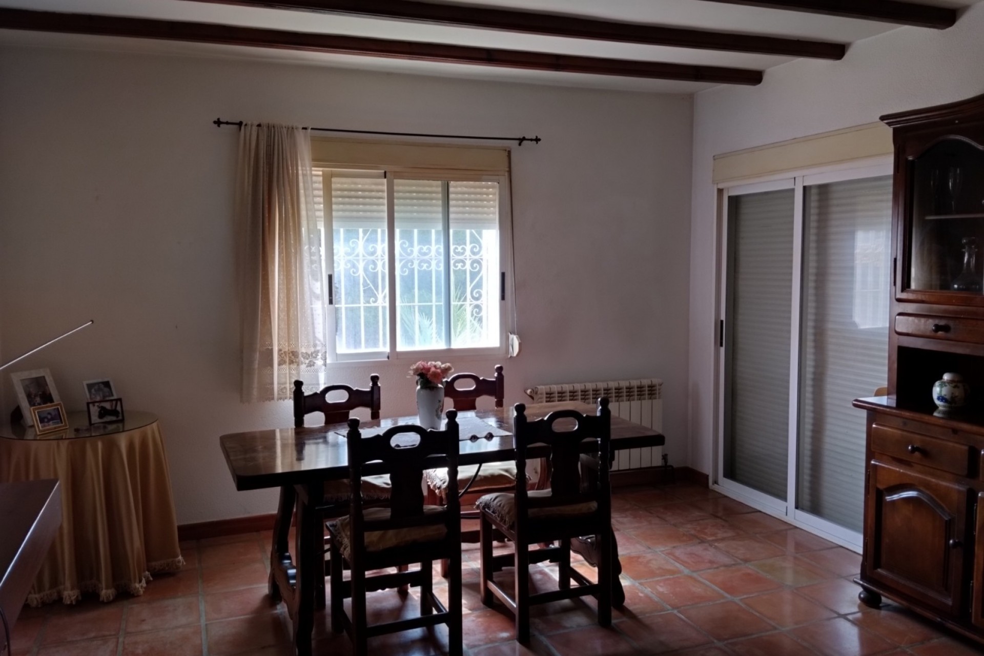 Finca reformada con 4 dormitorios en una gran parcela en Altea la Vella