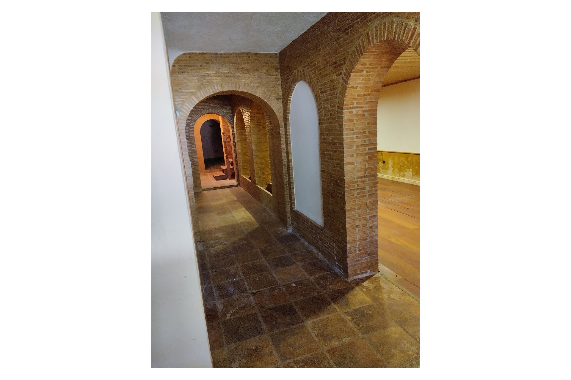 Finca reformada con 4 dormitorios en una gran parcela en Altea la Vella