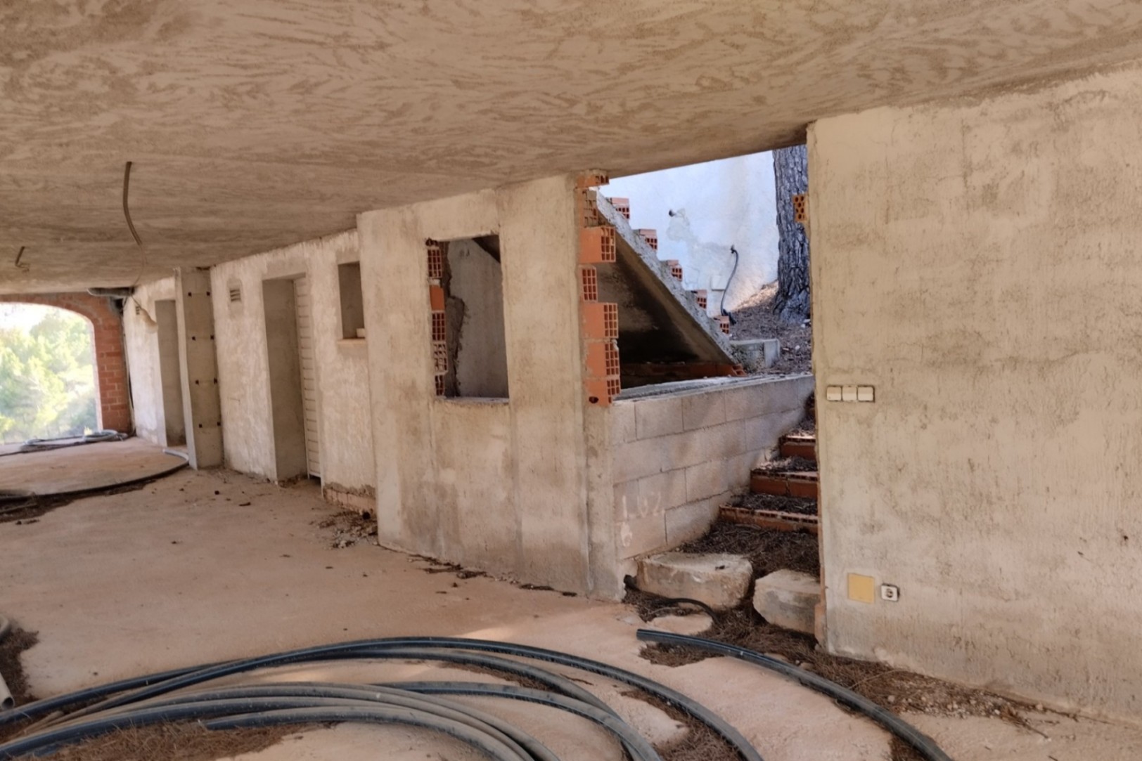Finca reformada con 4 dormitorios en una gran parcela en Altea la Vella