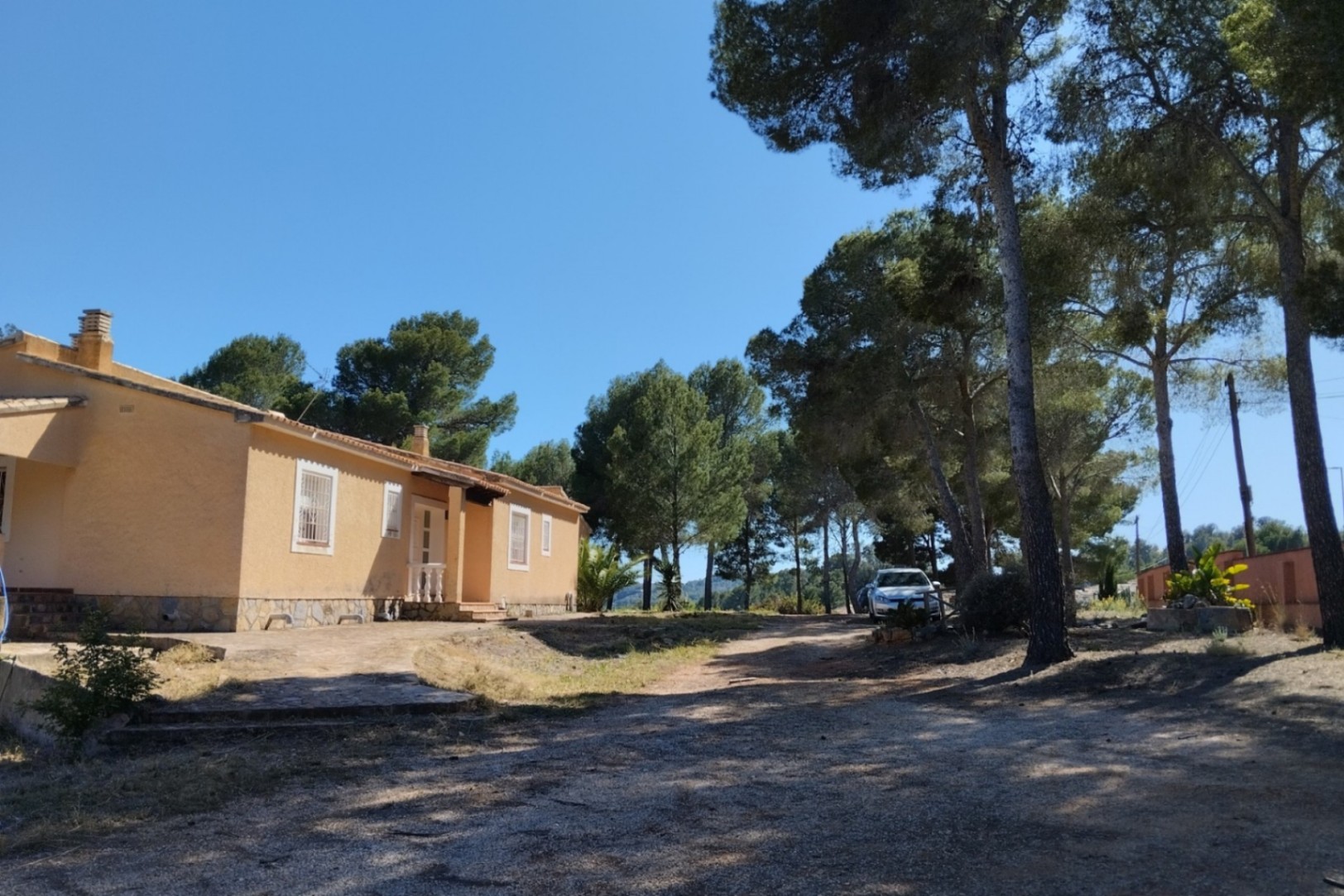 Finca reformada con 4 dormitorios en una gran parcela en Altea la Vella