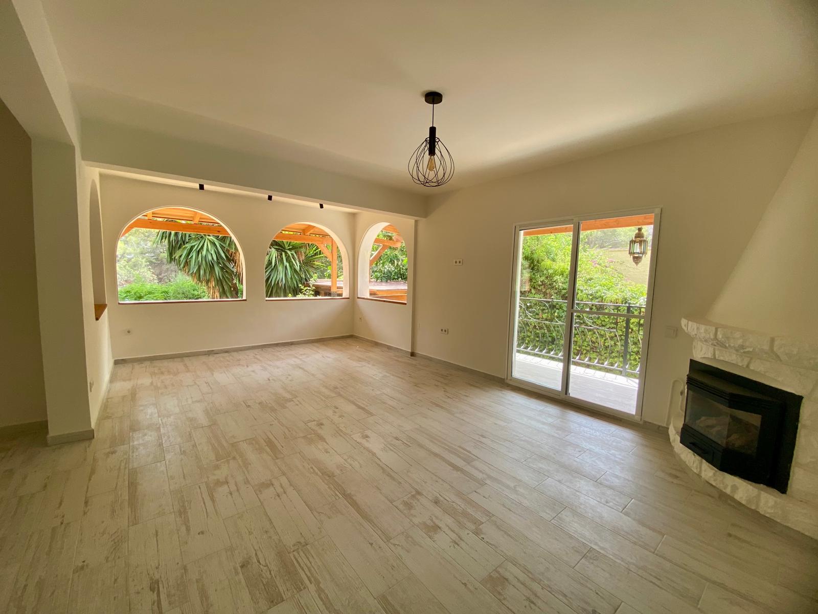 Chalet independiente en alquiler en una zona tranquila y verde de Albir