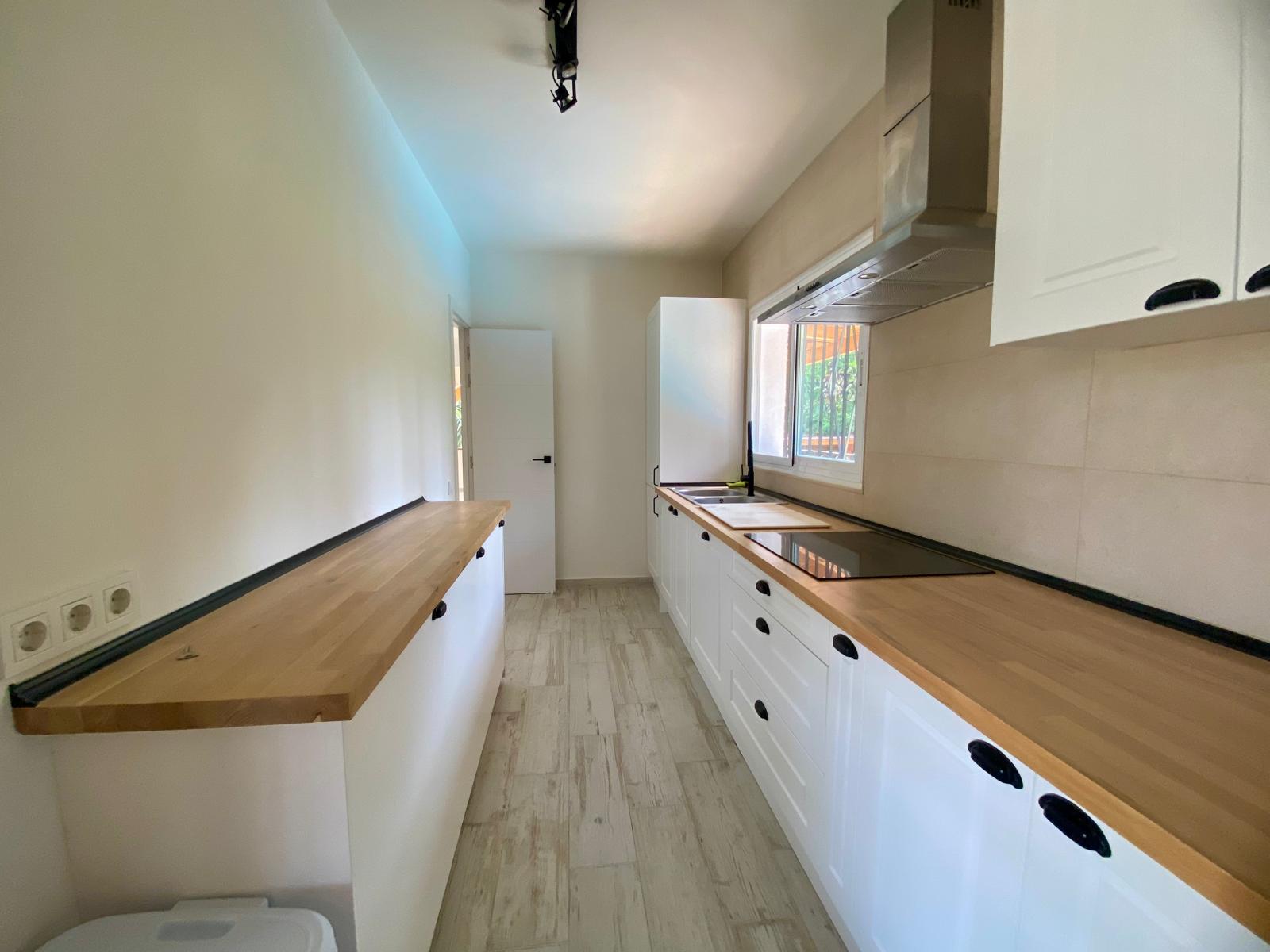 Chalet independiente en alquiler en una zona tranquila y verde de Albir