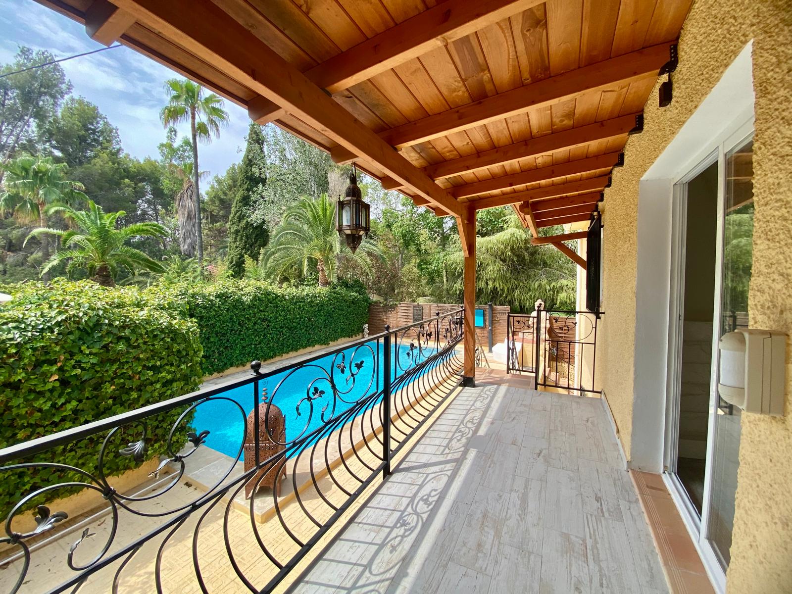 Chalet independiente en alquiler en una zona tranquila y verde de Albir