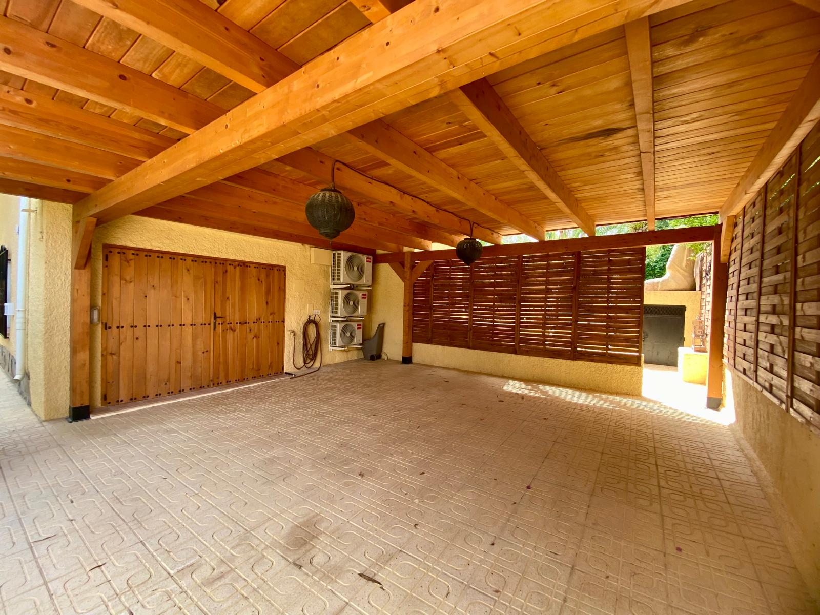 Chalet independiente en alquiler en una zona tranquila y verde de Albir