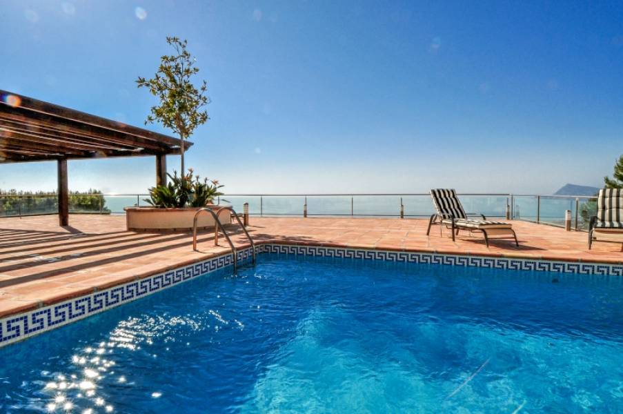 Villa individuelle avec vue panoramique sur la mer et appartement d'invités à Altea la Vella