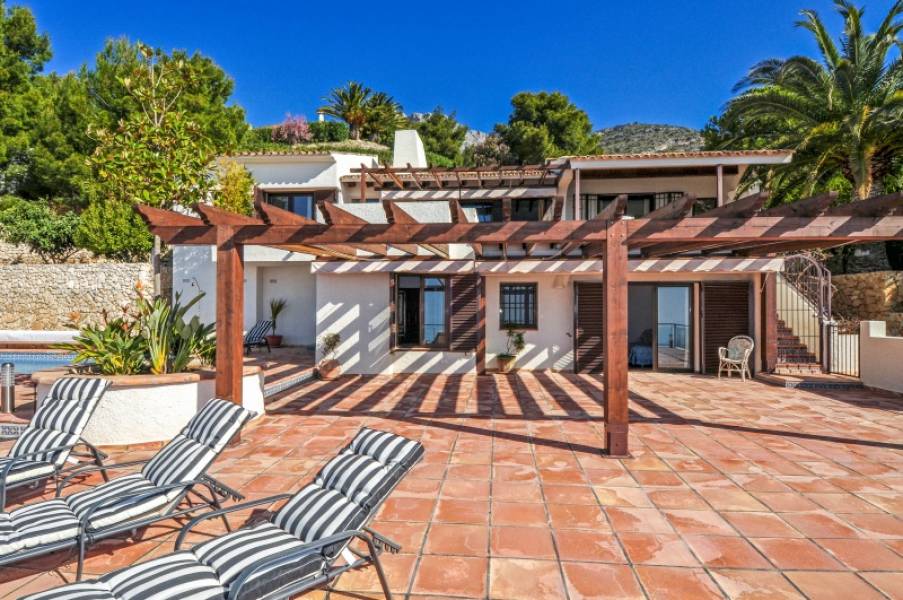 Villa individuelle avec vue panoramique sur la mer et appartement d'invités à Altea la Vella