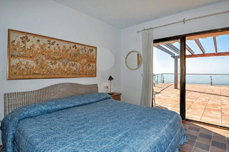 Villa individuelle avec vue panoramique sur la mer et appartement d'invités à Altea la Vella