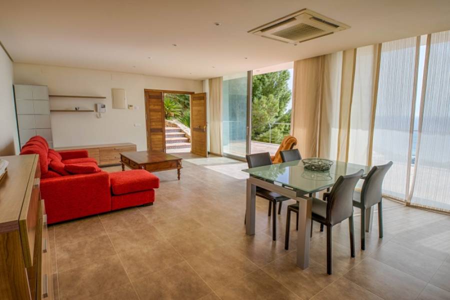 Villa individuelle avec vue panoramique sur la mer et appartement d'invités à Altea la Vella