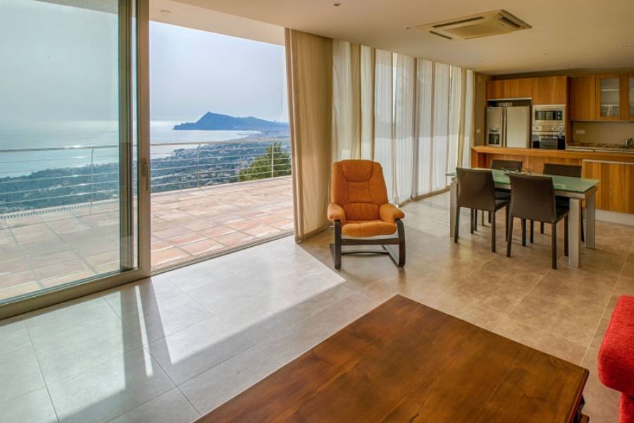 Villa individuelle avec vue panoramique sur la mer et appartement d'invités à Altea la Vella