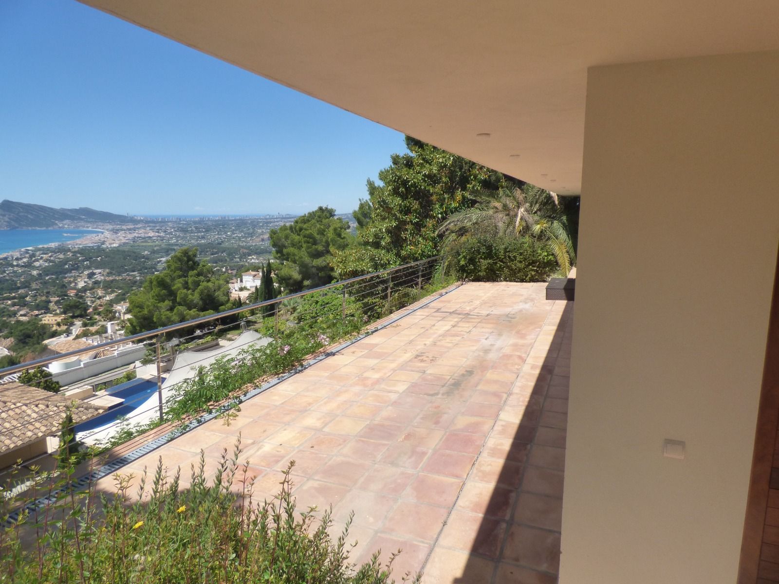 Villa individuelle avec vue panoramique sur la mer et appartement d'invités à Altea la Vella