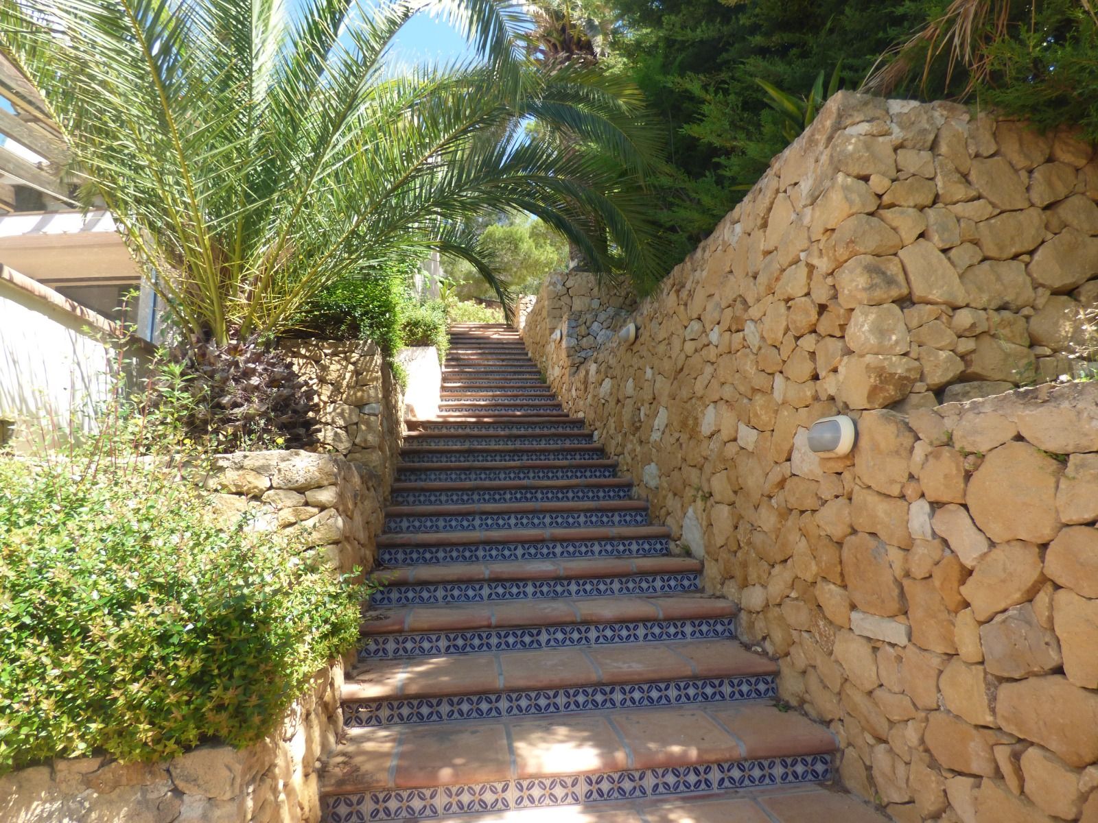 Villa individuelle avec vue panoramique sur la mer et appartement d'invités à Altea la Vella