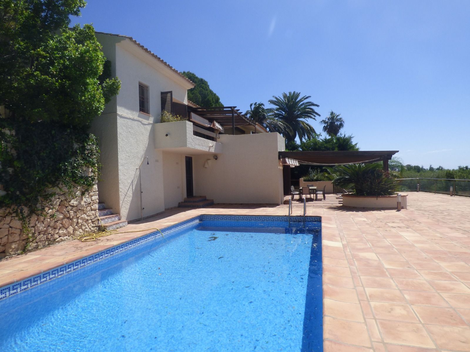 Villa individuelle avec vue panoramique sur la mer et appartement d'invités à Altea la Vella