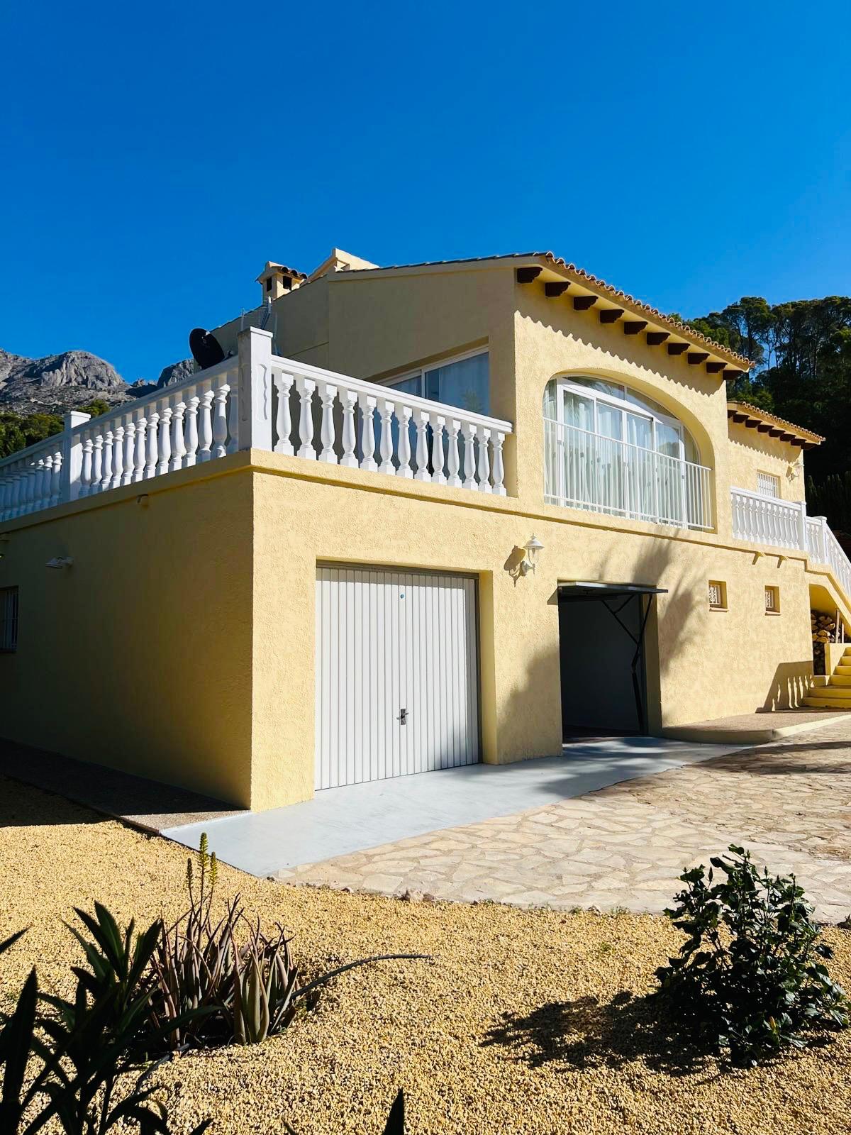 Villa spacieuse avec appartement d'invités à Altea la Vella.
