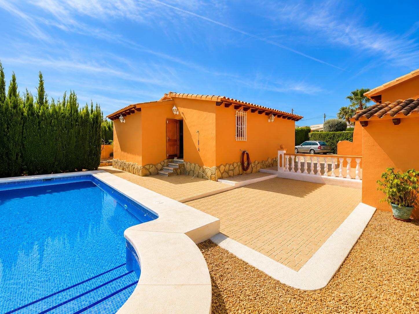 Chalet independiente con piscina en Alfaz del Pi