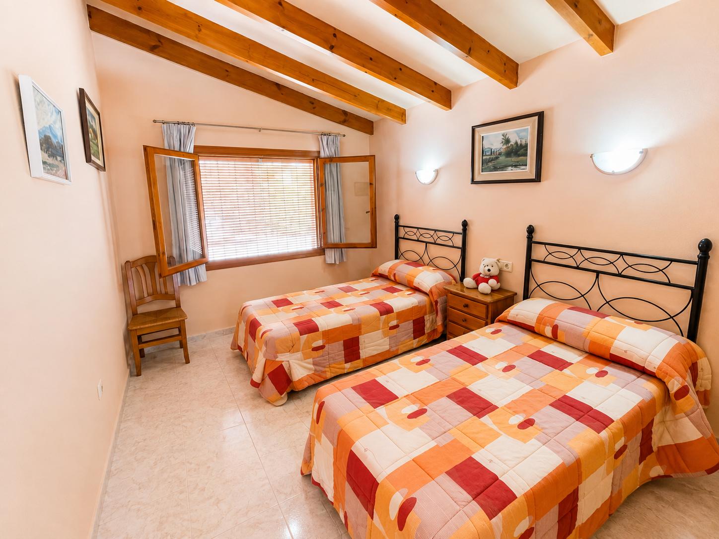 Chalet independiente con piscina en Alfaz del Pi