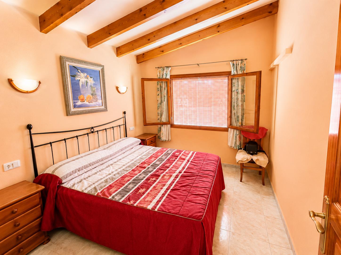 Chalet independiente con piscina en Alfaz del Pi