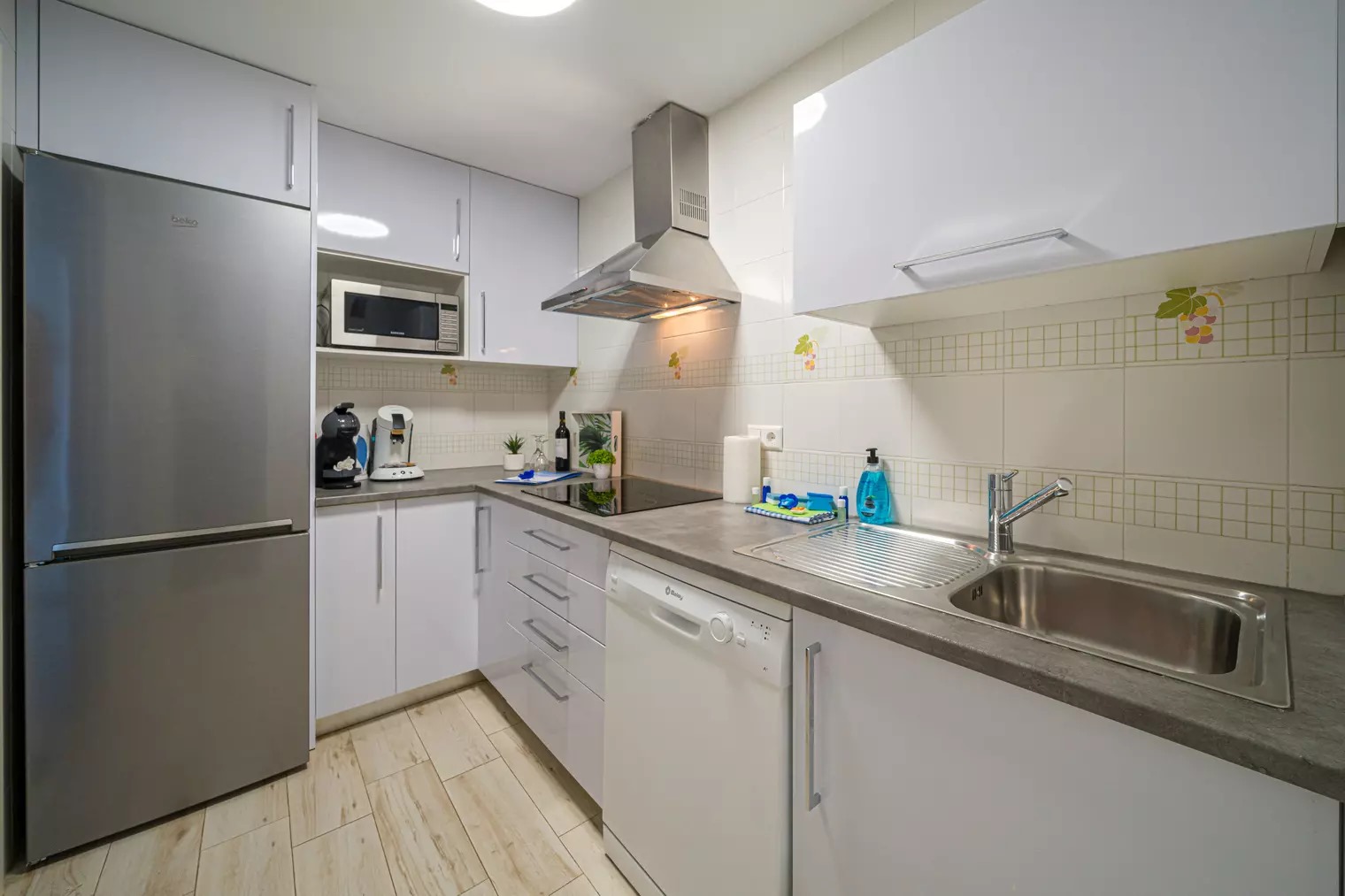 Appartement op enkele minuten van het Albir-strand